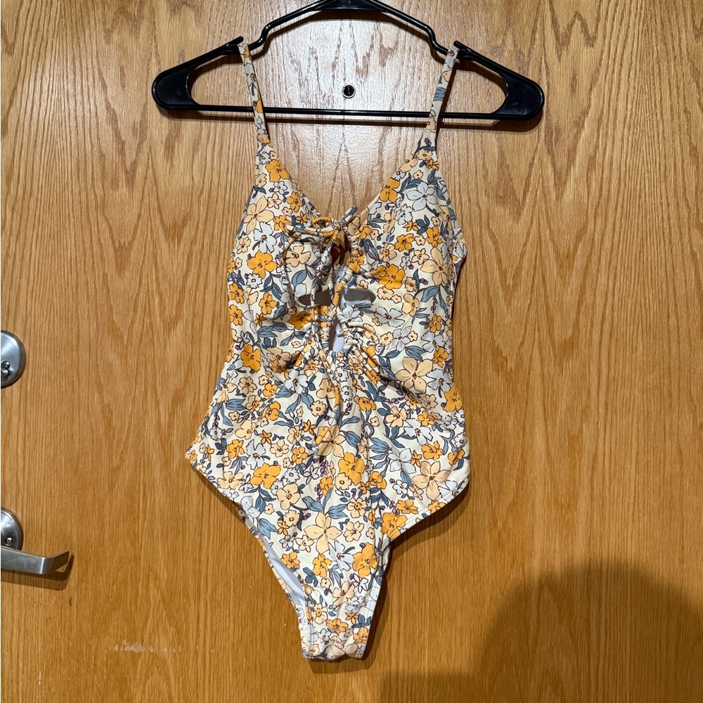 Small Cupshe Floral One-Piece Swimsuit